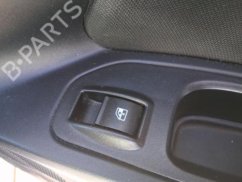 Comutador vidro trás direito Comutador vidro trás direito FIAT TIPO Hatchback (356_, 357_) 1.3 D (356HXH1A) (95 hp) 33854213 33854213