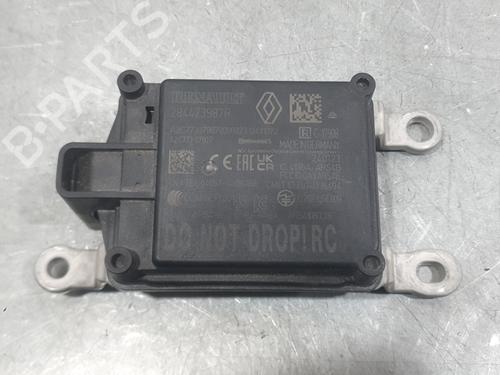 Used Electronic module Electronic module RENAULT CLIO V (B7_) 1.0 TCe 90 (B7MT) (91 hp) 33854112 33854112