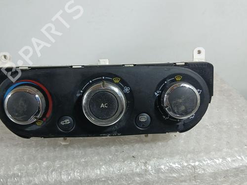 Used Climate control Climate control 38443354 38443354