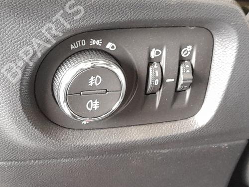 Used Headlight switch Headlight switch OPEL CORSA F (P2JO) 1.2 (68) (101 hp) 36499119 36499119