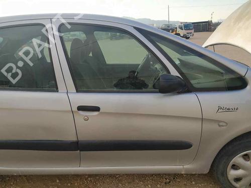 Used Right front door CITROËN XSARA PICASSO (N68) 1.6 (95 hp) 22785383
