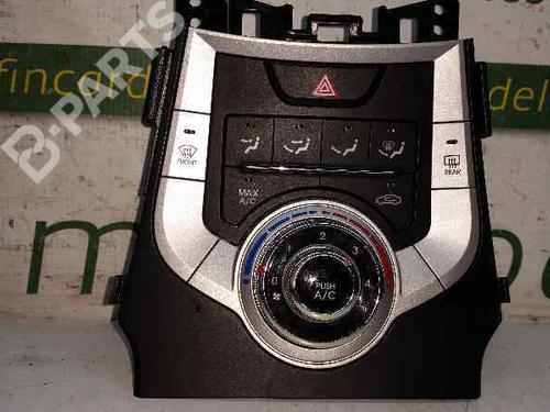 Used Climate control HYUNDAI ELANTRA V Saloon (MD, UD) [2010-2017]  828271