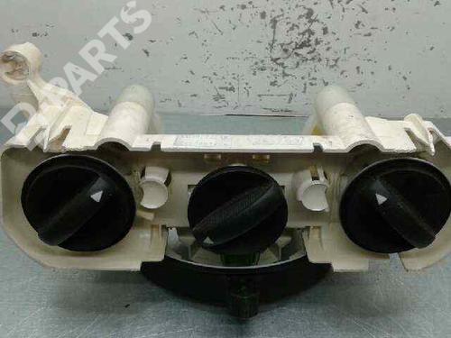 Comando chauffage TOYOTA COROLLA (_E12_) 1.6 VVT-i (ZZE121_) (110 hp) 3693363