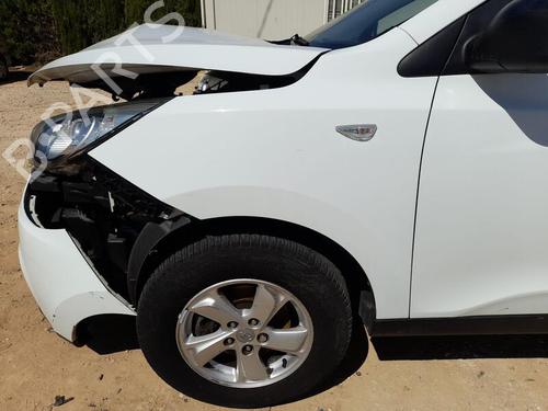 Used Left front fenders HYUNDAI ix35 (LM, EL, ELH) 2.0 (163 hp) 29162597