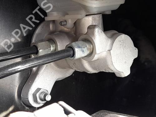 Used Brake master cylinder Brake master cylinder HONDA CR-V III (RE_) 2.0 i-VTEC 4WD (RE5, RE2) (150 hp) 33656361 33656361