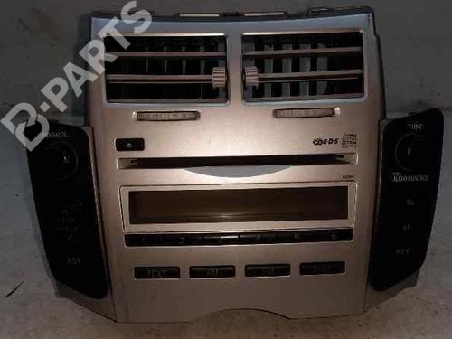 Used Radio TOYOTA YARIS (_P9_) [2005-2014]  243655