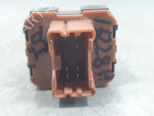 Left front window switch DACIA SANDERO III | BP33021136I27 - Image 3