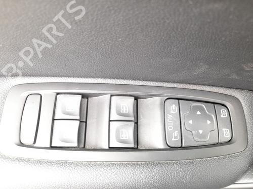 Used Left front window switch Left front window switch RENAULT MEGANE IV Hatchback (B9A/M/N_) 1.5 dCi 110 (B9A3) (110 hp) 34628372 34628372