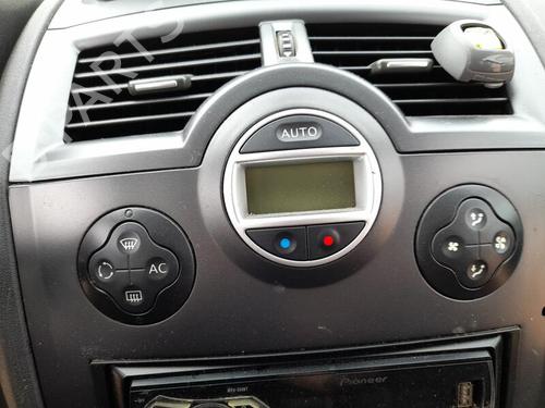 Used Climate control RENAULT MEGANE II Estate (KM0/1_) 1.6 16V (112 hp) 26407332