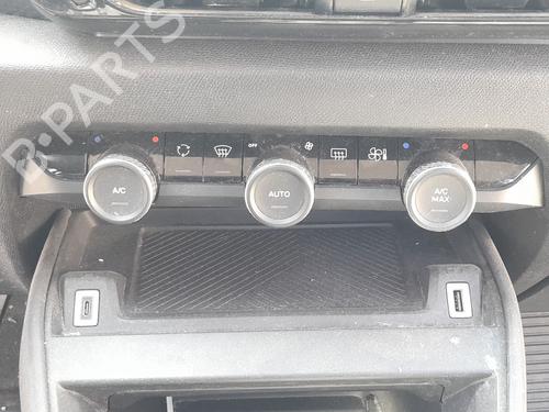 Used Climate control Climate control CITROËN C4 III (BA_, BB_, BC_) ë-C4 (BCZKXC, BZCKSC) (136 hp) 36164535 36164535