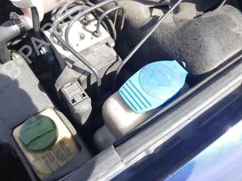 Used Windscreen washer tank AUDI A4 B5 (8D2) 1.9 TDI (116 hp) 24737797
