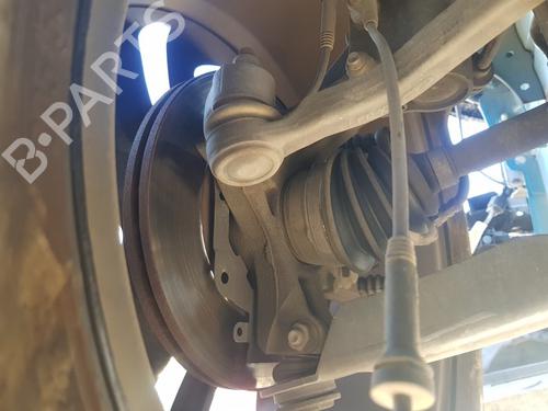 Used Left front steering knuckle RENAULT CAPTUR I (J5_, H5_) [2013-2025]  15545133
