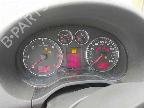 Used Instrument cluster AUDI A3 (8P1) [2003-2013]  22638719