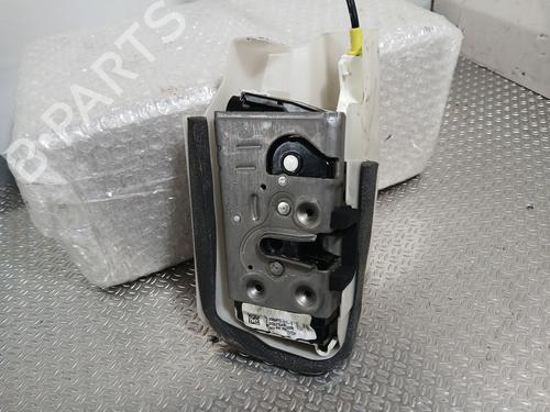 Used Rear right lock Rear right lock TESLA MODEL Y (5YJY) Long Range All-wheel Drive (514 hp) 39987447 39987447