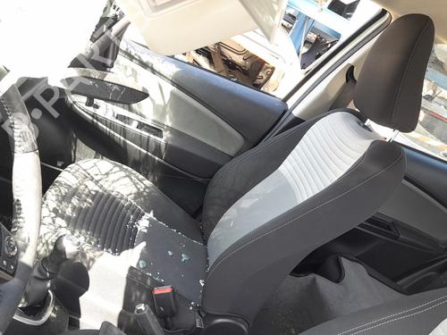 Sæde højre fortil Sæde højre fortil TOYOTA YARIS (_P13_) 1.0 (KSP130) (72 hp) 35790983 35790983