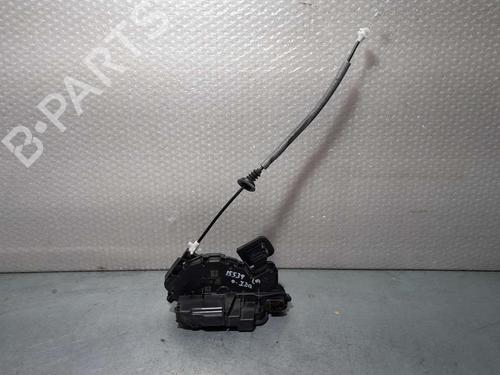 Used Front left lock SKODA OCTAVIA III Combi (5E5, 5E6) [2012-2020]  18464787