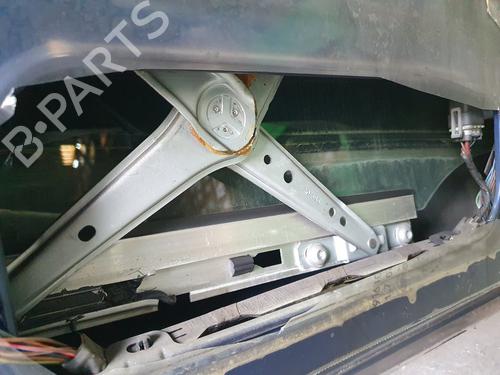 Used Front left window mechanism OPEL CORSA C (X01) [2000-2009]  15058706