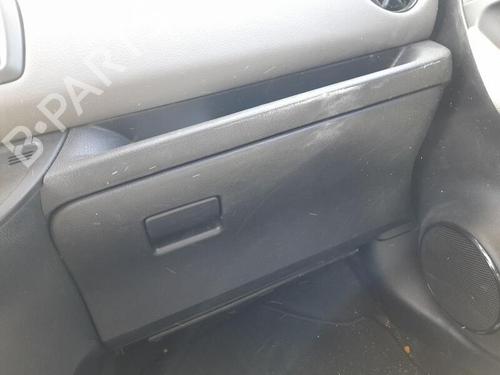 Used Glove box TOYOTA YARIS (_P13_) 1.5 Hybrid (NHP130_, NHP130) (101 hp) 26395841