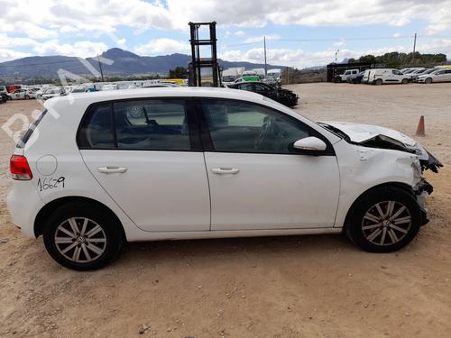 Instrument cluster VW GOLF VI (5K1) 1.4 TSI | BP25490448C47 