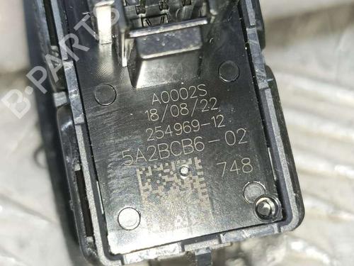 Switch BMW X1 (U11) sDrive 18 i | BP18487143I30 