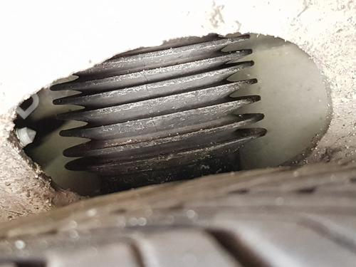 Used Left front shock absorber CITROËN C5 III Break (RW_) [2008-2017]  11955299