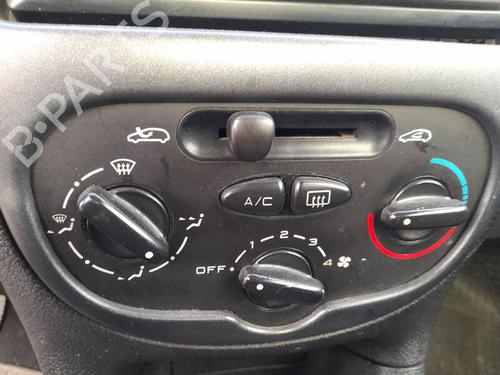 Used Climate control PEUGEOT 206 Hatchback (2A/C) 2.0 HDI 90 (90 hp) 27321966