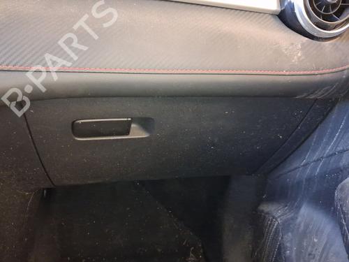 Used Glove box Glove box 39067322 39067322