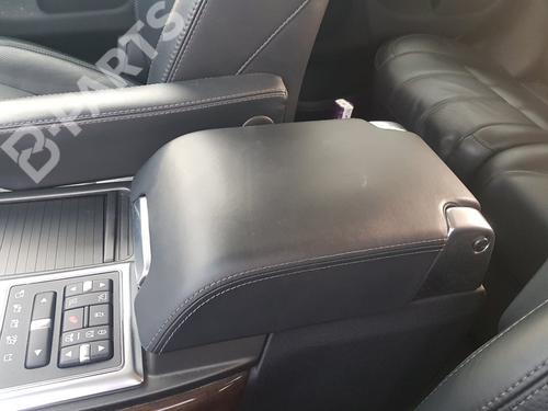 Used Armrest / Center console LAND ROVER RANGE ROVER SPORT I (L320) 3.0 D 4x4 (256 hp) 9436324