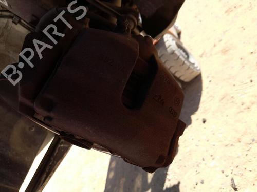 Used Right front brake caliper SKODA RAPID (NH3, NK3, NK6) 1.2 TSI (105 hp) 29812799