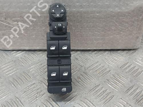 Used Left front window switch PEUGEOT 2008 II (UD_, US_, UY_, UJ_, UR_, UC_) 1.2 PureTech 100 (USHNK) (101 hp) 27496992