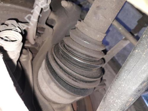 Used Right front driveshaft CITROËN C5 I (DC_) 2.2 HDi (DC4HXB, DC4HXE) (133 hp) 28297272