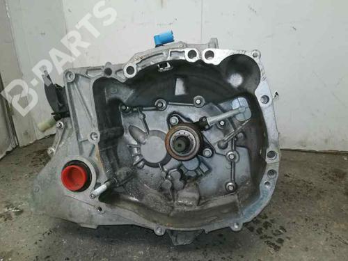 Używane Skrzynia biegów RENAULT CLIO III (BR0/1, CR0/1) [2005-2014]  2579932