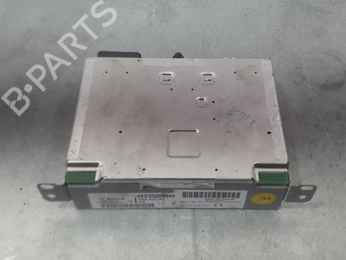 Radio Radio OPEL CORSA F (P2JO) 1.2 (68) (101 hp) 39731810 39731810