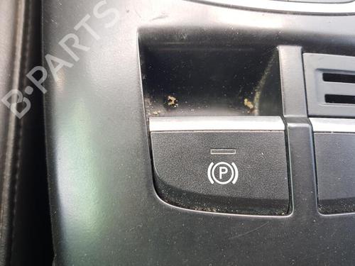 Used Hand brake AUDI A3 Sportback (8VA, 8VF) 1.6 TDI (115 hp) 25810723