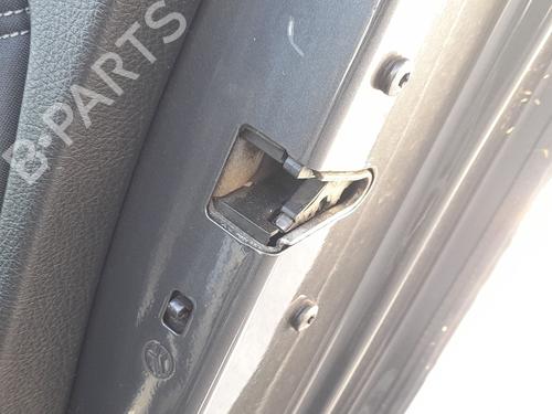 Højre bagtil lås Højre bagtil lås BMW 1 (F20) 118 i (136 hp) 34135893 34135893