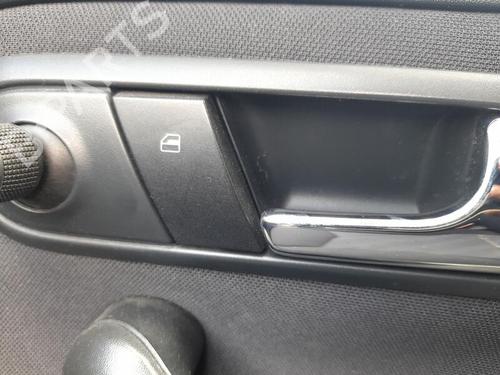 Used Right front window switch SEAT IBIZA III (6L1) 1.9 TDI (100 hp) 26217496
