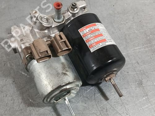 Used ABS pump ABS pump TOYOTA YARIS (_P13_) 1.5 Hybrid (NHP130_, NHP130) (101 hp) 39474626 39474626