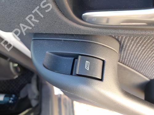 Højre bagtil elrude kontakt AUDI A3 (8L1) 1.6 (102 hp) 31340360