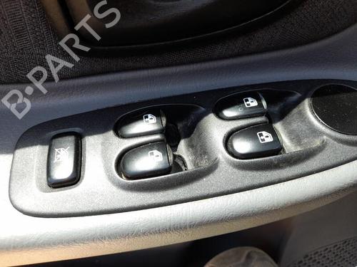 Used Left front window switch HYUNDAI ACCENT II (LC) 1.3 (86 hp) 30202297
