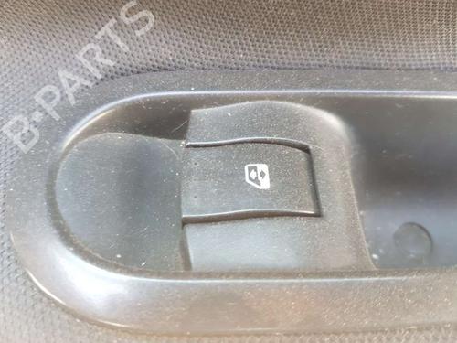 Used Right rear window switch RENAULT MEGANE II (BM0/1_, CM0/1_) [2001-2012]  18334401