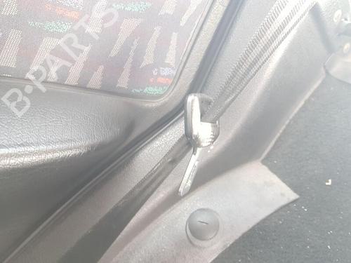 Rear right seatbelt SEAT CORDOBA Vario (6K5) 1.9 SDI 6K5857806B
