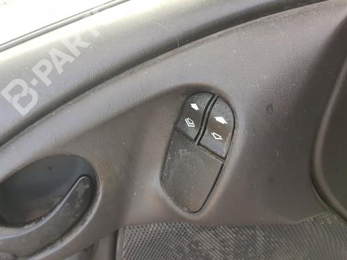 Used Left front window switch Left front window switch FORD FOCUS I (DAW, DBW) 1.8 TDCi (100 hp) 10523617 10523617