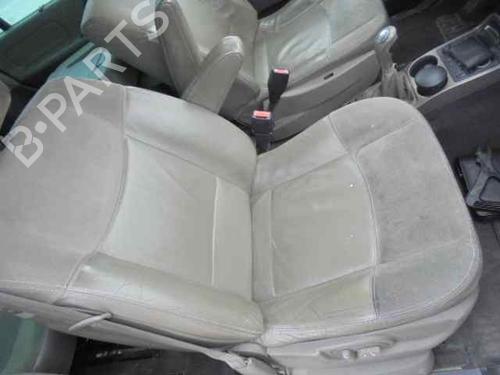 Left headlight RENAULT ESPACE IV (JK0/1_)  | BP2548125C28 