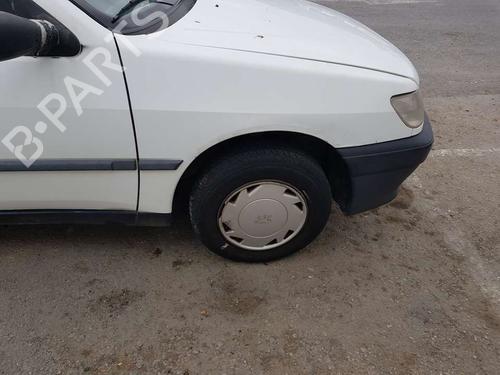 Used Right front fenders PEUGEOT 306 (7B, N3, N5) [1993-2003]  17106469