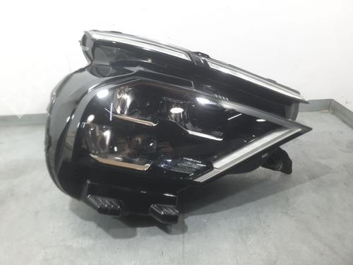Used Right headlight Right headlight CITROËN C4 III (BA_, BB_, BC_) 1.2 PureTech 130 (BAHNSA, BAHNSB) (130 hp) 39658613 39658613