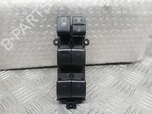 Used Left front window switch TOYOTA COROLLA Hatchback (_E21_, _EA1_, _EH1_) 1.8 Hybrid (ZWE211) (98 hp) 23424950