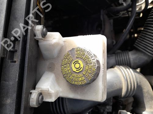 Used Brake master cylinder Brake master cylinder PEUGEOT 5008 (0U_, 0E_) 1.6 HDi (110 hp) 29917760 29917760