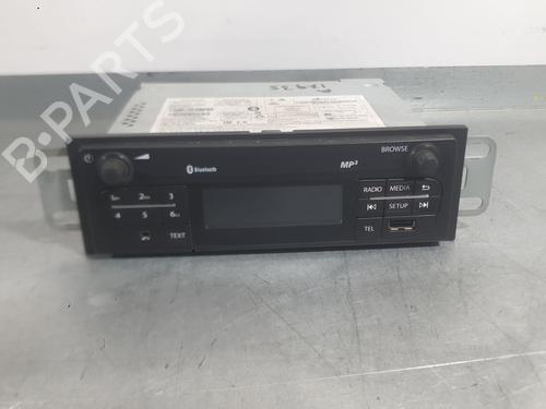 radio-renault-trafic-iii-bus-jg_-2014-37494272 main image