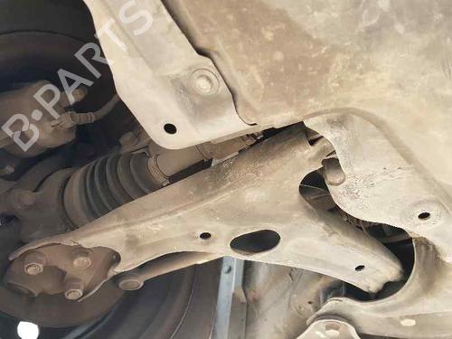 Used Right front suspension arm TOYOTA COROLLA Verso (ZER_, ZZE12_, R1_) 2.2 D-4D (AUR10_, AUR10R) (136 hp) 24673204