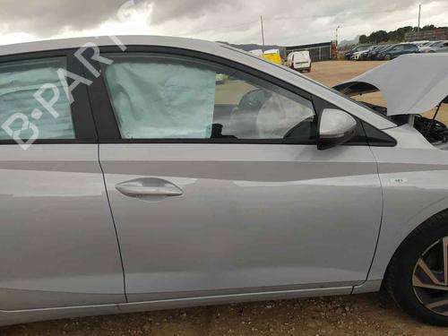 Used Right front door HYUNDAI i40 I CW (VF) 2.0 GDi (165 hp) 25822817